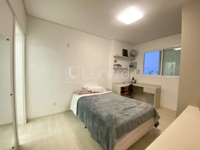 Foto Apartamento com 3 Suítes