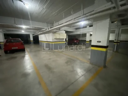 Foto Apartamento com 4 Dormitórios