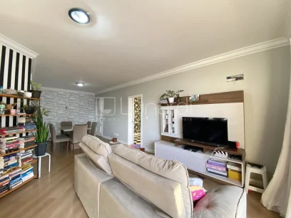 Foto Apartamento com 3 Dormitórios