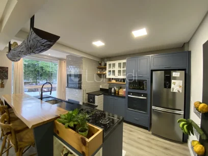 Foto Apartamento com 3 Dormitórios