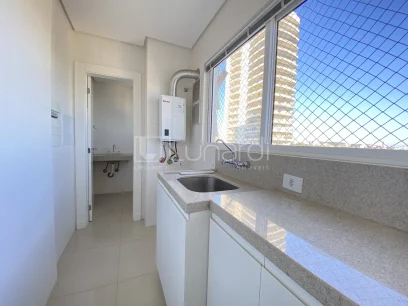 Foto Apartamento com 3 Suítes