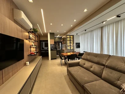 Foto Apartamento com 3 Dormitórios