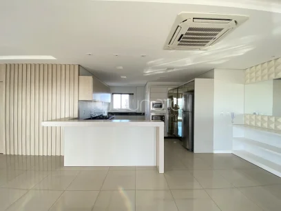 Foto Apartamento com 3 Suítes