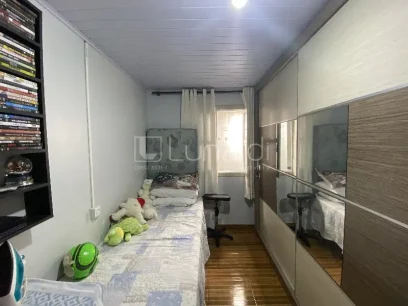 Foto Casa com 3 Dormitórios