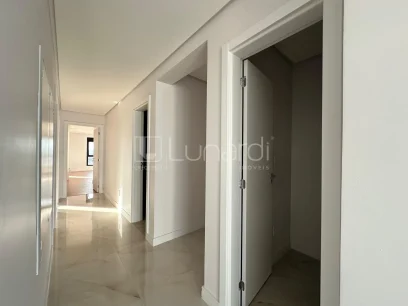 Foto Apartamento com 3 Dormitórios