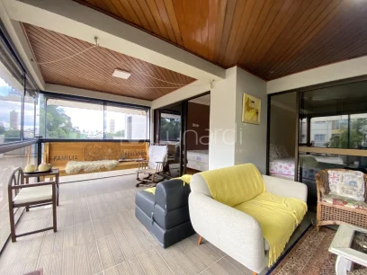 Foto Apartamento com 3 Dormitórios