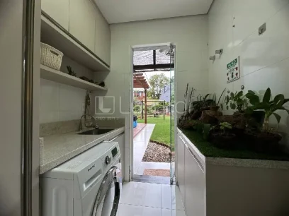 Foto Casa com 2 Dormitórios