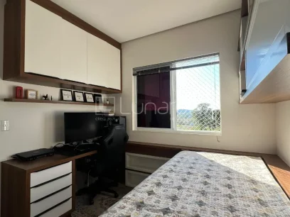 Foto Apartamento com 2 Dormitórios