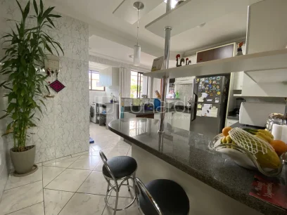 Foto Apartamento com 3 Dormitórios