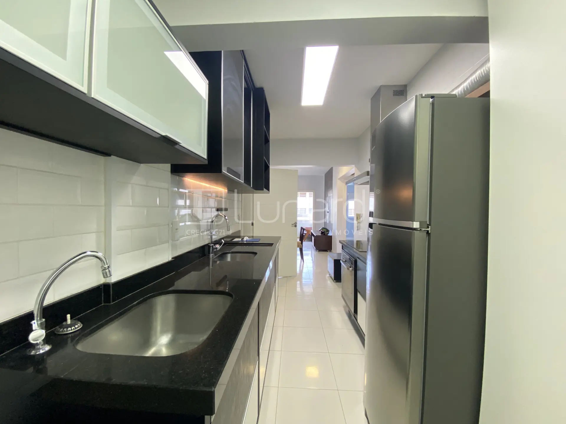 Foto Apartamento com 2 Dormitórios