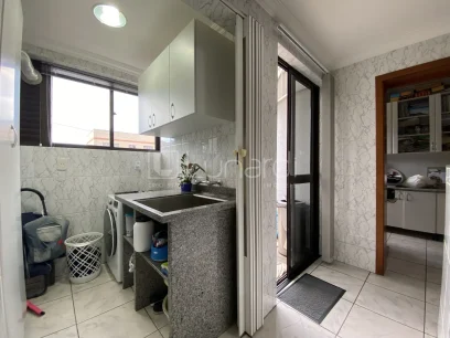 Foto Apartamento com 3 Dormitórios