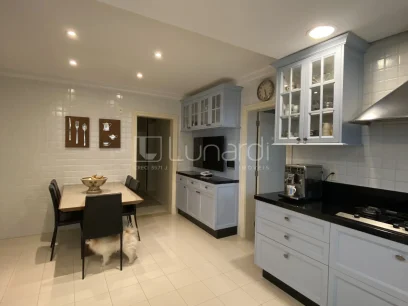 Foto Apartamento com 3 Suítes