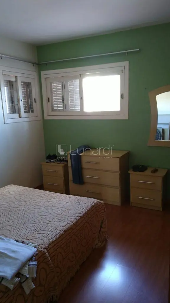 Foto Casa com 3 Dormitórios