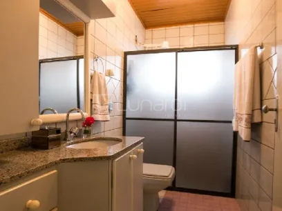 Foto Casa com 3 Dormitórios