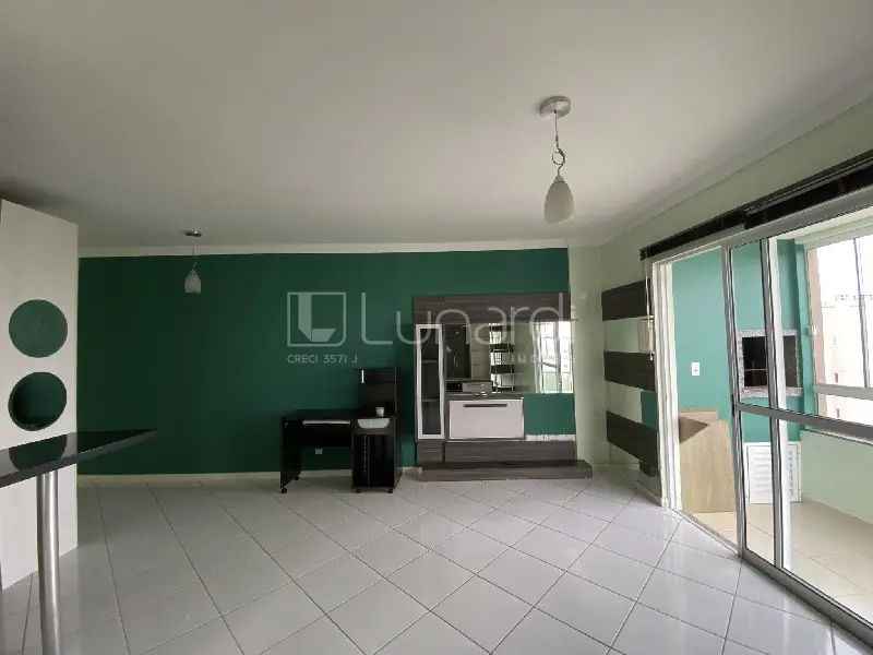 Apartamento à venda com 3 dormitórios, 1 banheiro, 1 vaga de garagem e 77m² de área privativa no bairro Presidente Médici