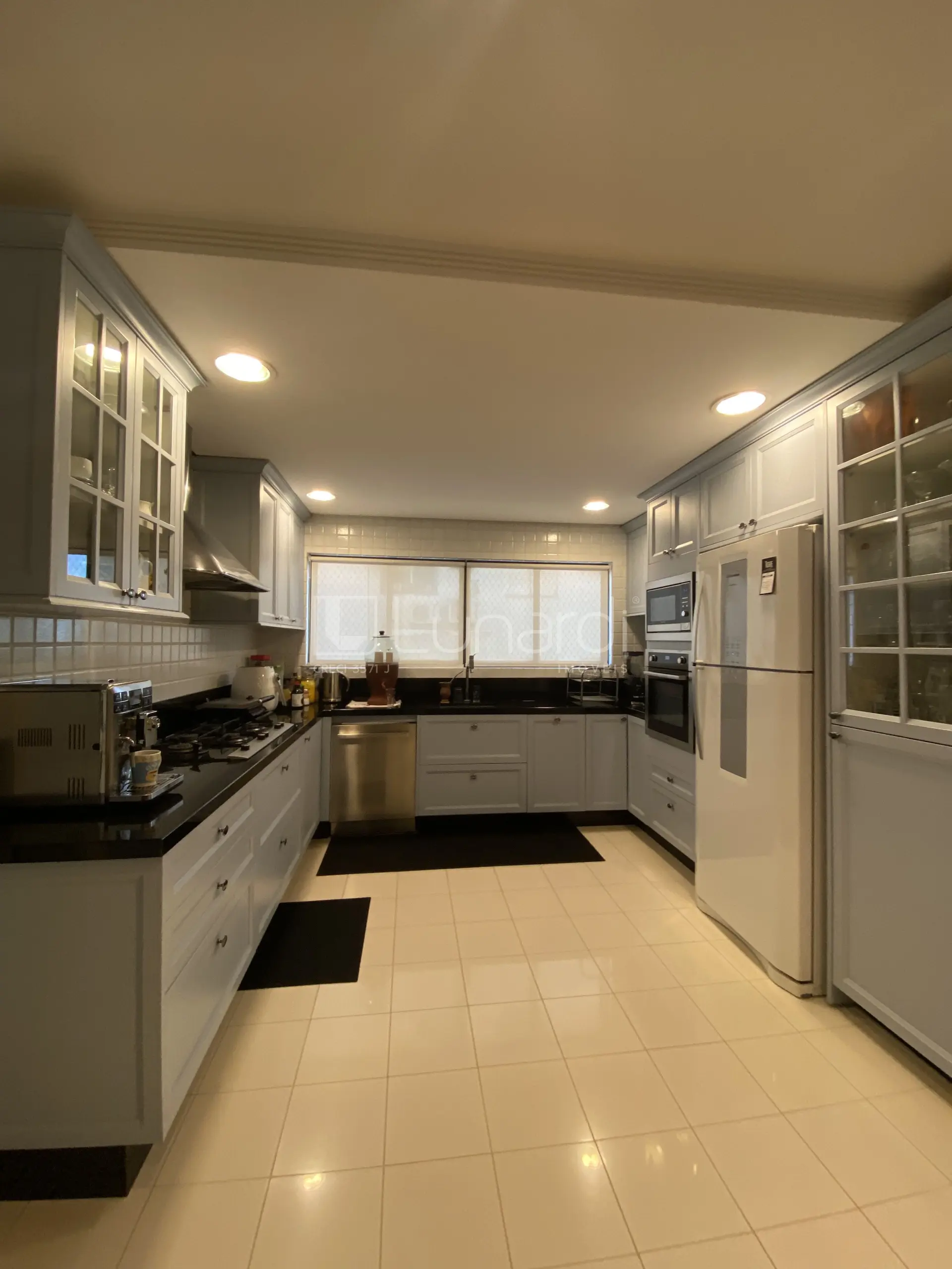 Foto Apartamento com 3 Suítes