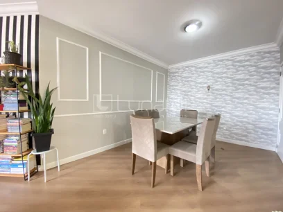 Foto Apartamento com 3 Dormitórios