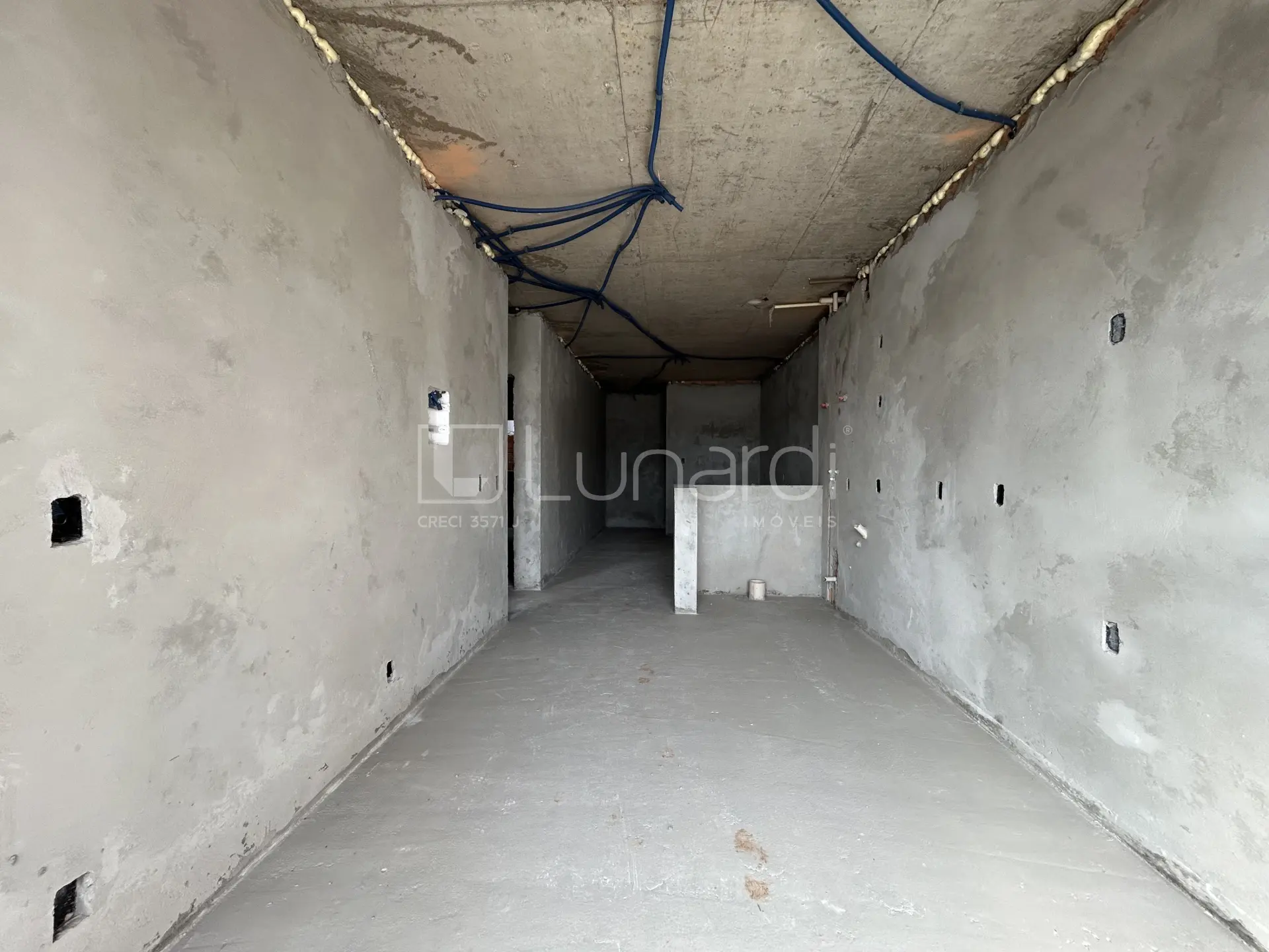 Foto Apartamento com 2 Dormitórios