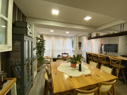 Foto Apartamento com 3 Dormitórios