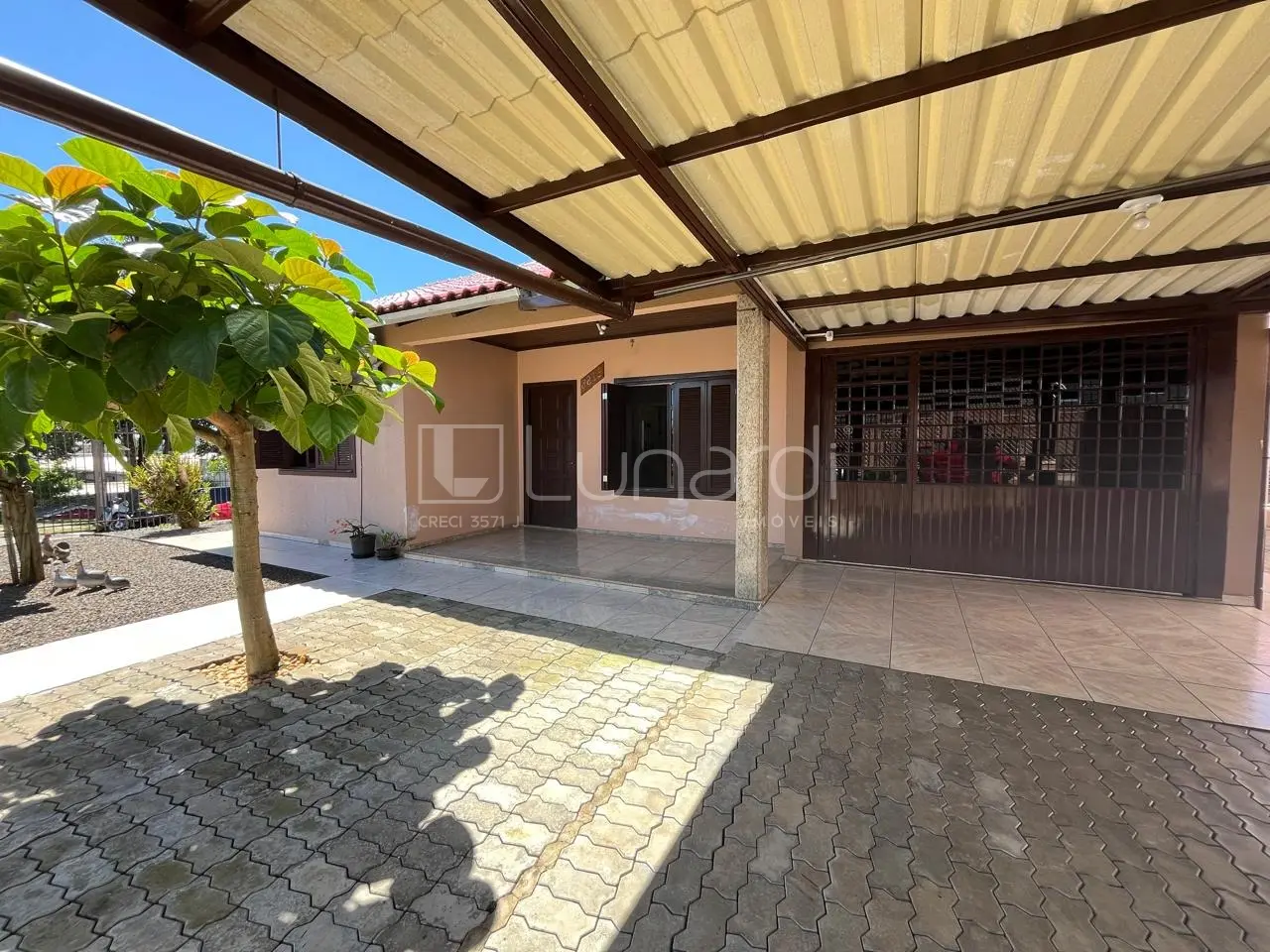 Foto Casa com 2 Dormitórios