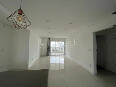 Foto Apartamento com 2 Dormitórios