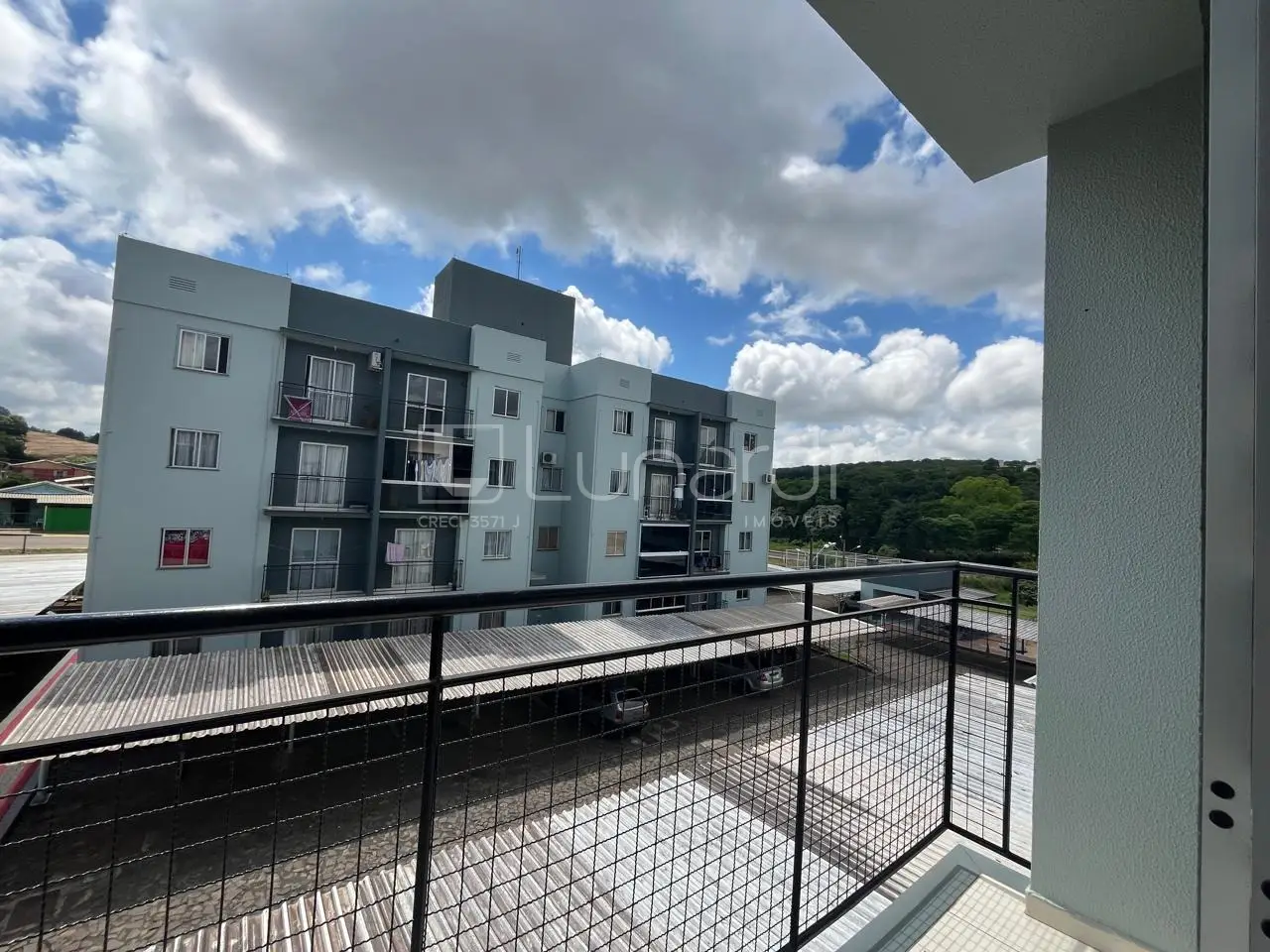 Foto Apartamento com 2 Dormitórios