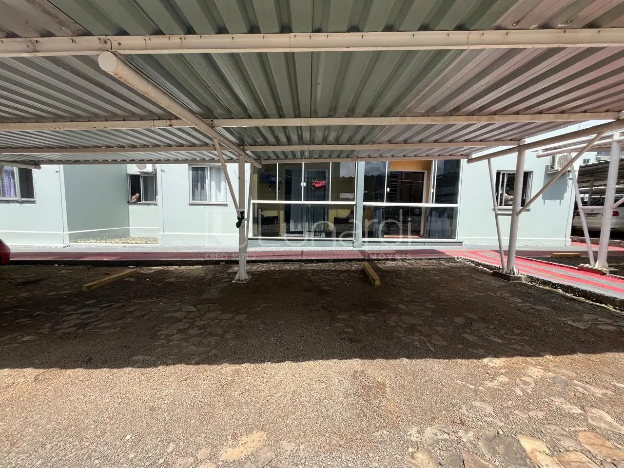 Foto Apartamento com 2 Dormitórios