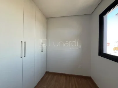 Foto Apartamento com 2 Dormitórios