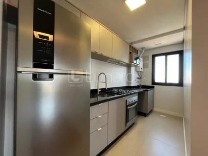 Foto Apartamento com 2 Dormitórios