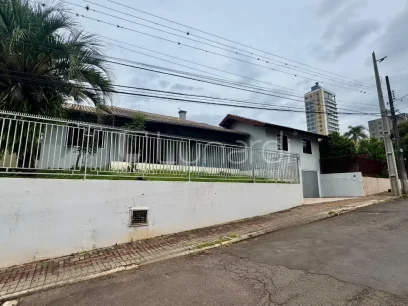 Foto Casa com 3 Dormitórios