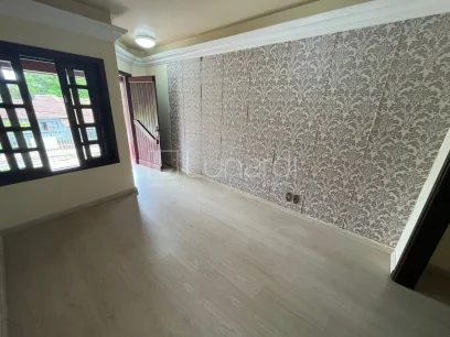 Foto Casa com 3 Dormitórios