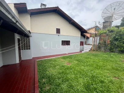 Foto Casa com 3 Dormitórios
