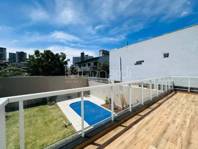 Foto Casa com 3 Dormitórios