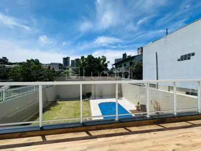 Foto Casa com 3 Dormitórios