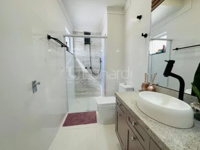 Foto Casa com 3 Dormitórios