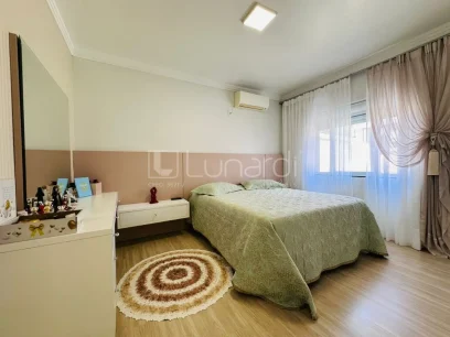 Foto Casa com 3 Dormitórios