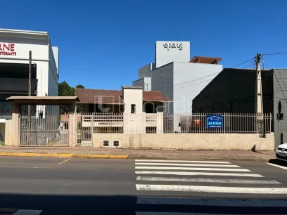 Foto Casa com 5 Dormitórios