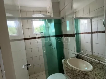 Foto Apartamento com 2 Dormitórios