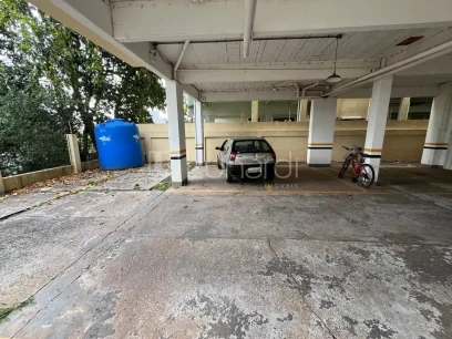 Foto Apartamento com 2 Dormitórios