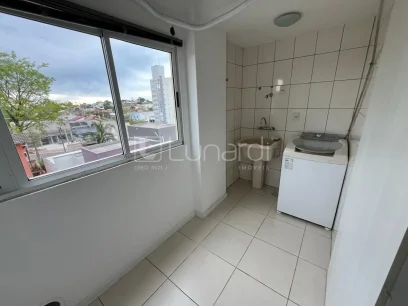 Foto Apartamento com 2 Dormitórios