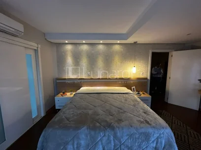 Foto Casa com 4 Dormitórios