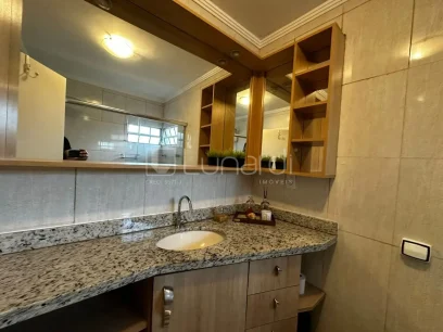 Foto Casa com 4 Dormitórios