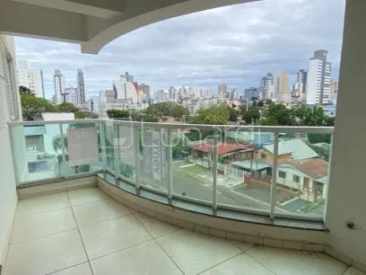 Foto Apartamento com 2 Dormitórios