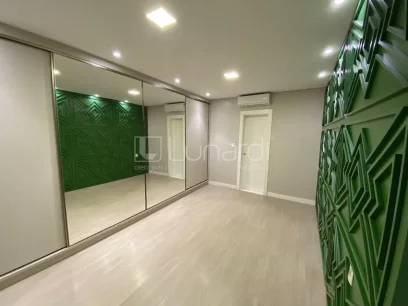 Foto Casa com 3 Dormitórios