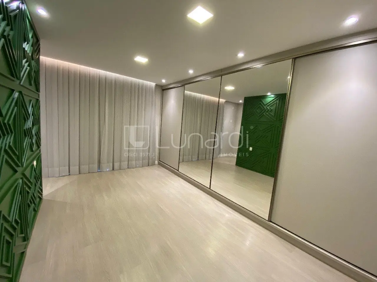 Foto Casa com 3 Dormitórios