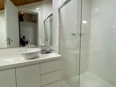 Foto Casa com 3 Dormitórios