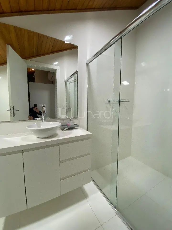 Foto Casa com 3 Dormitórios