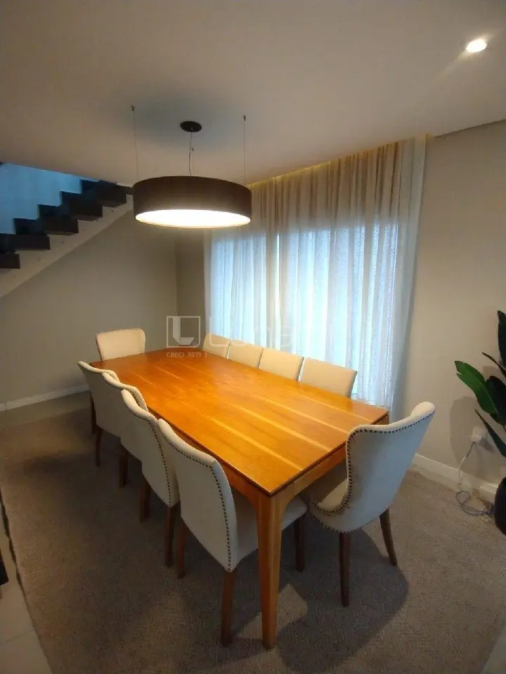 Foto Casa com 3 Dormitórios