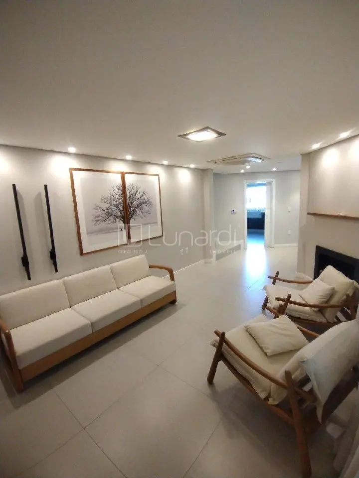 Foto Casa com 3 Dormitórios