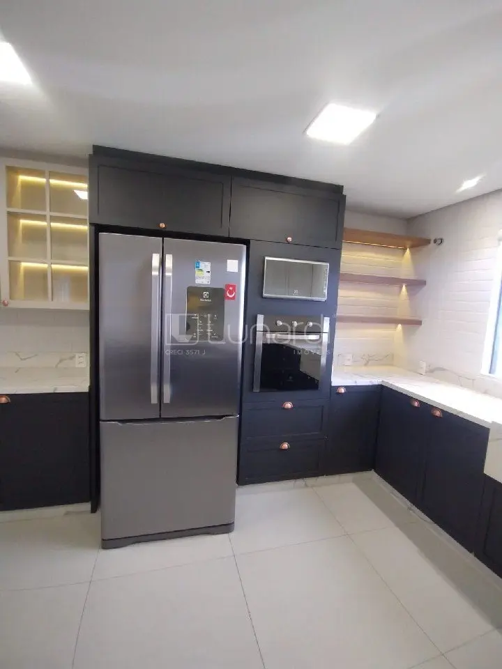 Foto Casa com 3 Dormitórios